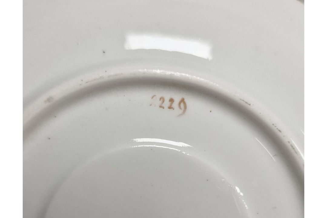 Collection of English and Continental pottery and porcelain, three Mintons pierced dessert plates - Image 2 of 35