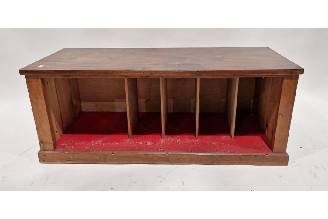 Reproduction mahogany serpentine-fronted chest of four long drawers, 75 x 61 x 44 cms a George II- - Image 2 of 3