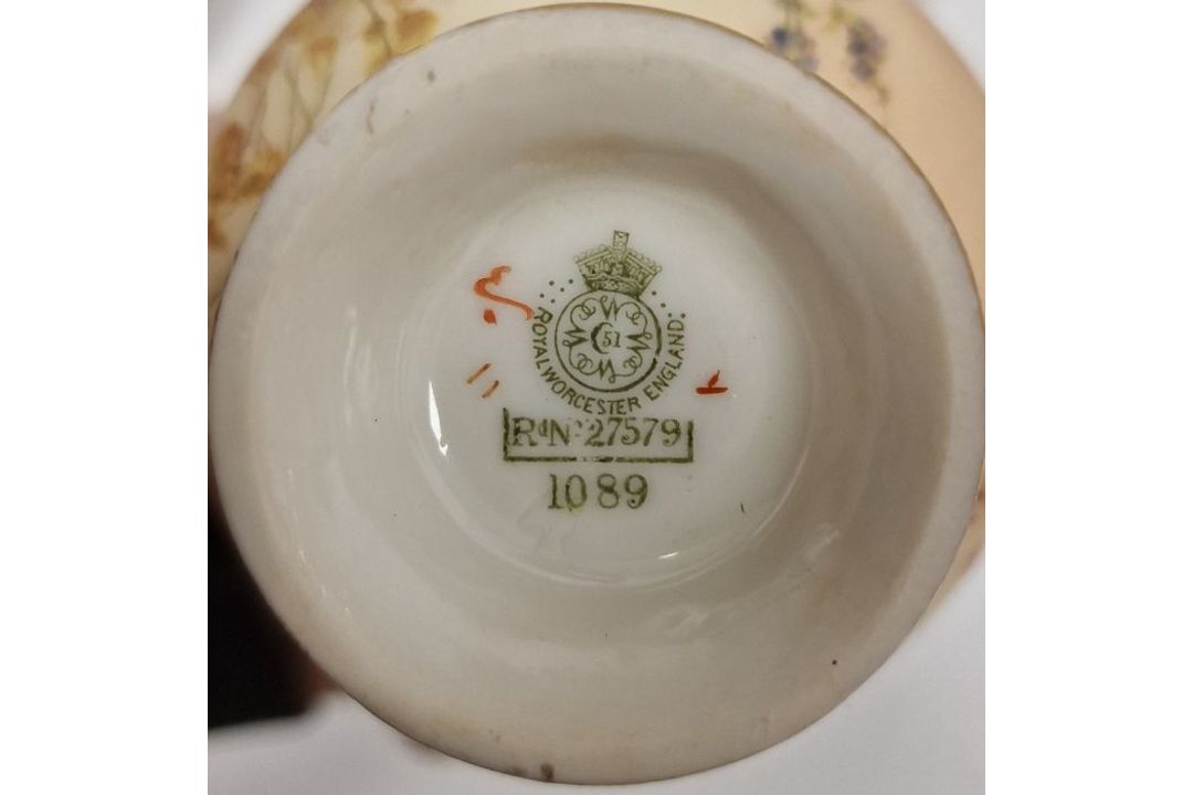 W & R (Stoke-on-Trent) Carlton pattern pottery butter dish and cover, 22cm wide, a Royal Worcester - Image 7 of 8