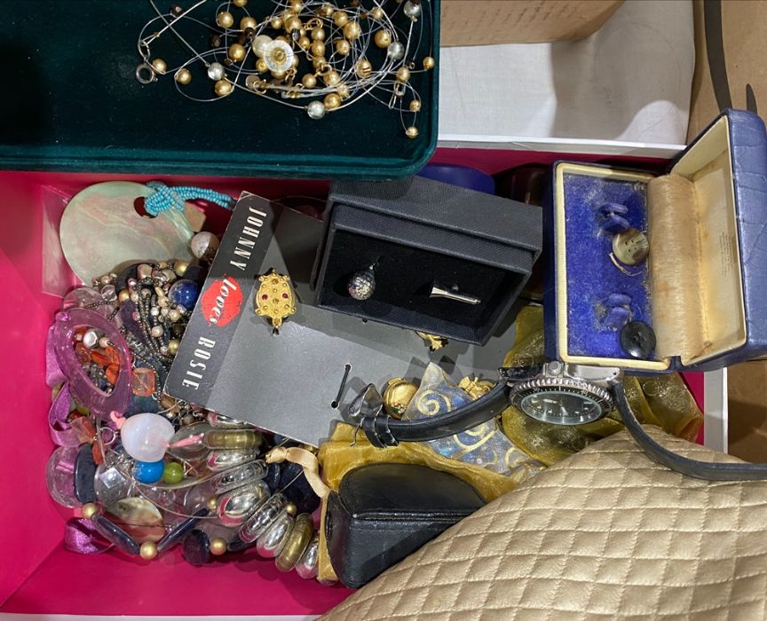 Large quantity of costume jewellery and empty jewellery boxes (3 boxes) - Image 2 of 3