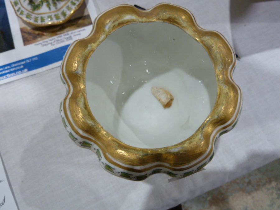 Two Meissen flower encrusted cabinet cups and saucers and a Continental porcelain lobed vase and - Image 13 of 14