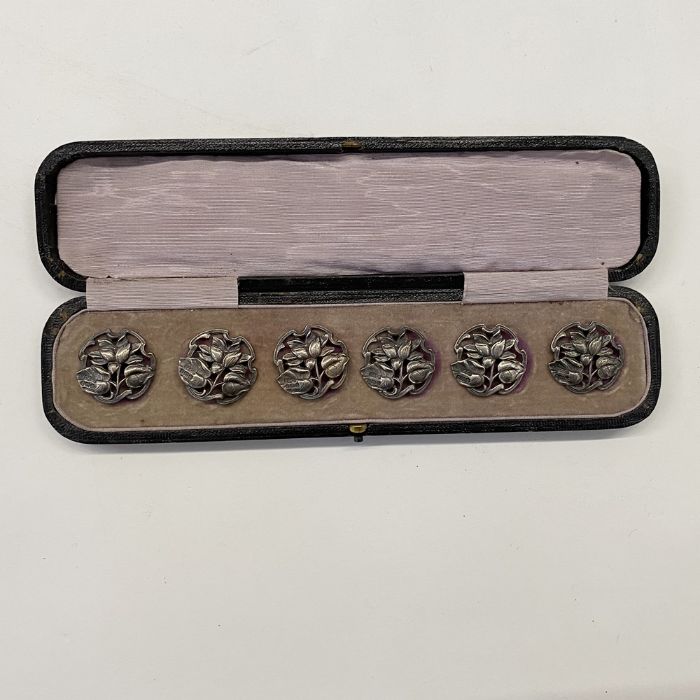 Five Art Nouveau silver buttons, marked Birmingham 1901, pierced flower decoration, possibly in - Image 2 of 2