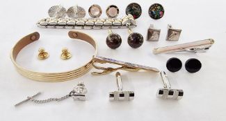 Cased pair 18ct gold dress studs, 1.5g approx. and a small collection of various cufflinks etc.,