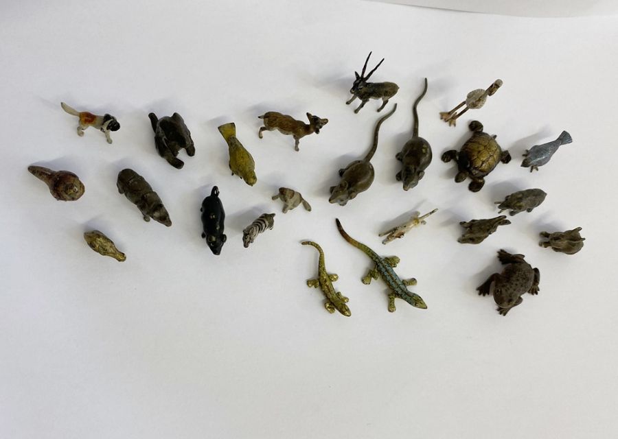Quantity miniature cold painted bronze animals:-  rats, lizards, zebra, rabbits, flamingo, antelope, - Image 3 of 3