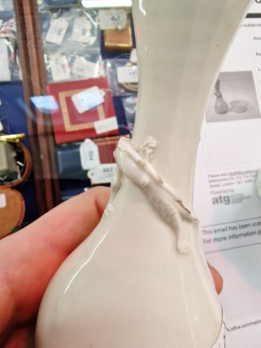 Chinese blanc de chine baluster vase with chioong applied, 13.5cm high, and a Chinese blanc de chine - Image 26 of 26