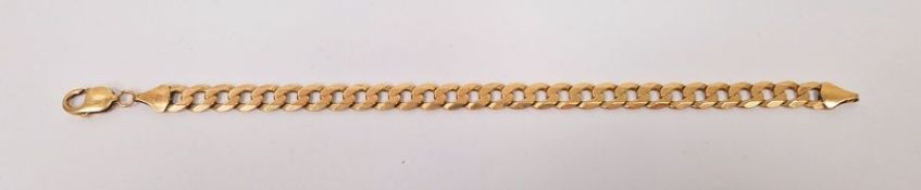 9ct gold chain-link bracelet, flattened angular curb-link pattern, 22.5g approx. Condition