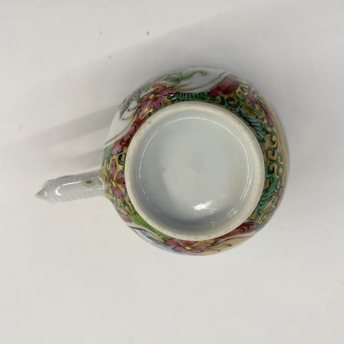 Pair 19th century Chinese canton porcelain cups with panels of figures, flowers and birds, in - Image 6 of 23