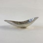 Early 21st century oval-shaped dish, London 2010, maker Roy Charles Bleay Tomlinson, 18cm wide x 5.