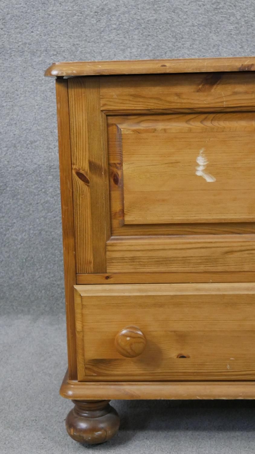 A 19th century style pine mule chest. H.69 W.93 D.50cm - Image 6 of 7