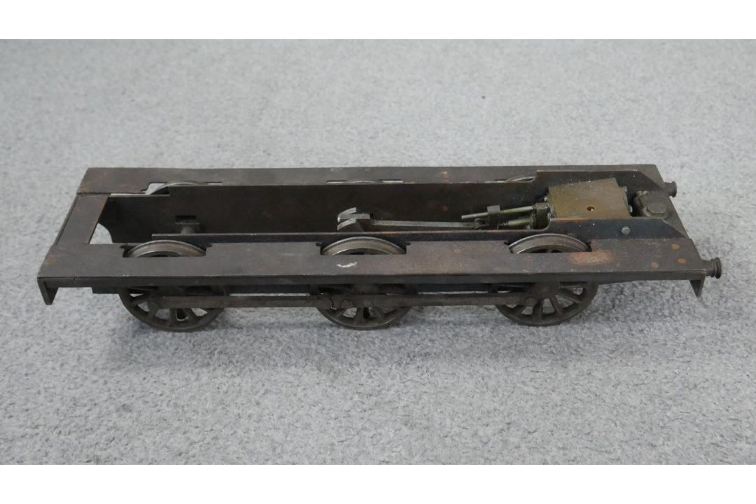 Four handmade copper and iron model steam locomotive parts. Including two boilers, a wagon and - Image 8 of 8