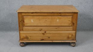 A 19th century style pine mule chest. H.69 W.93 D.50cm
