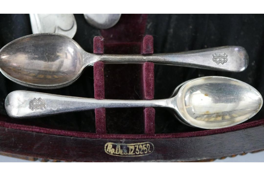 A early 20th century mahogany velvet lined cased part six person canteen of cutlery by various - Image 4 of 7