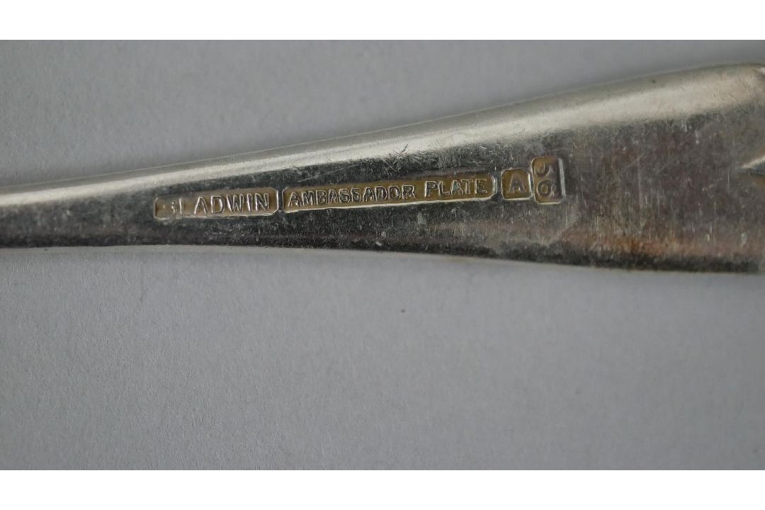 A early 20th century mahogany velvet lined cased part six person canteen of cutlery by various - Image 5 of 7