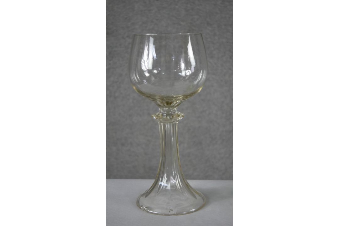 A collection of glass. Including a green and purple art glass hours design goblet, a colourful swirl - Image 4 of 5