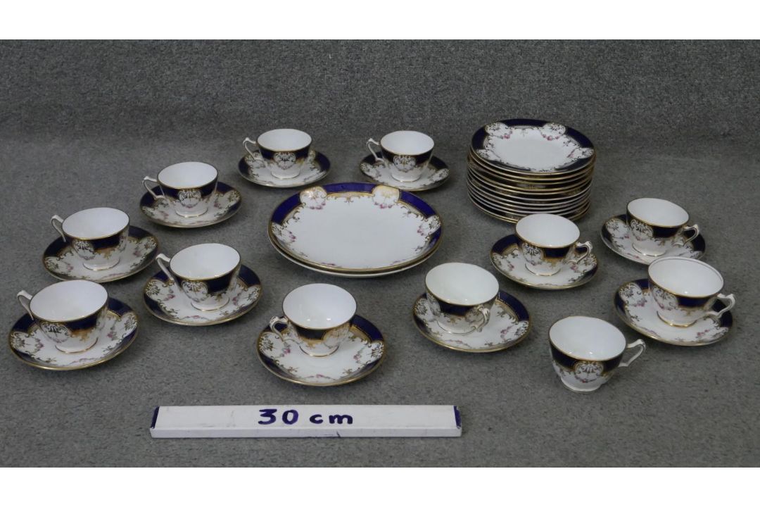 A Crown Staffordshire fine china royal blue and gold twelve person hand painted part tea set. - Image 6 of 6