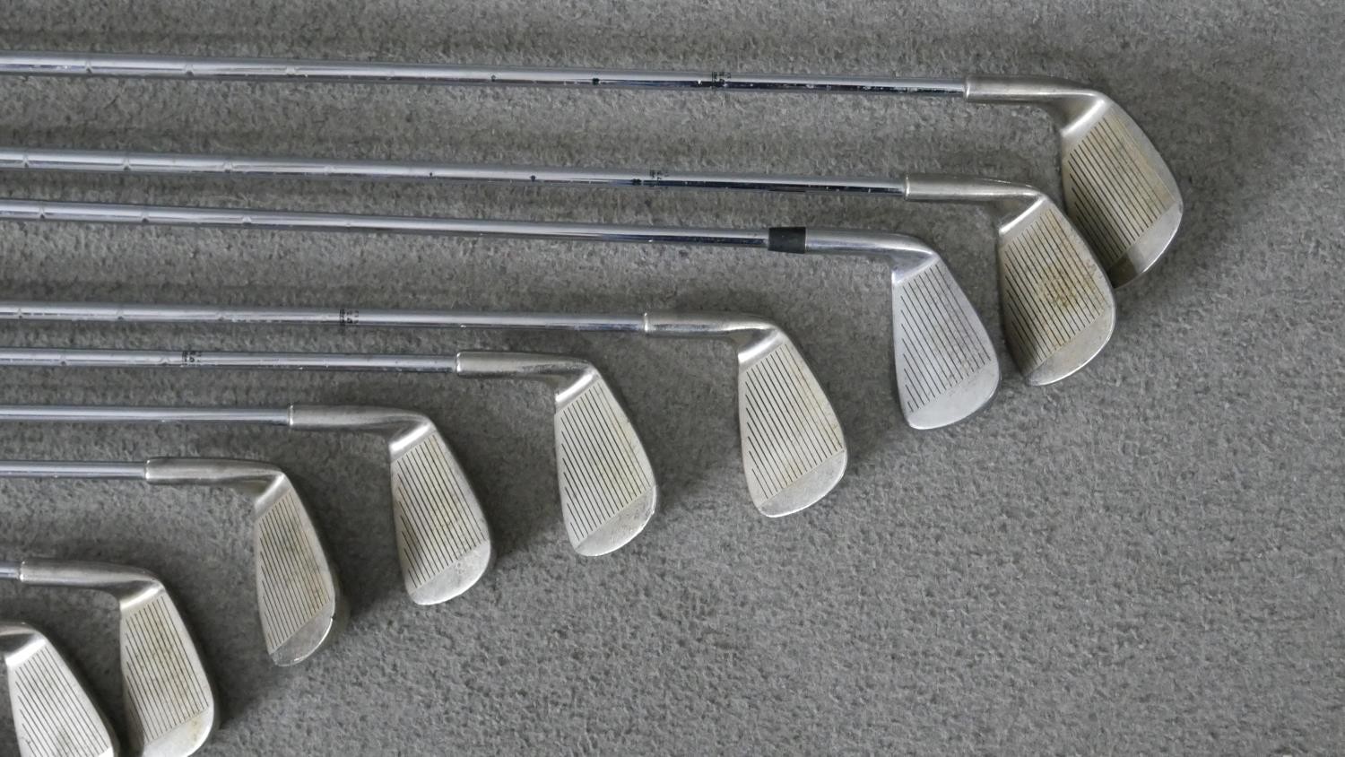 A full set of irons and woods in leather effect gold bag. H.111 W.30 D.36cm - Image 9 of 15