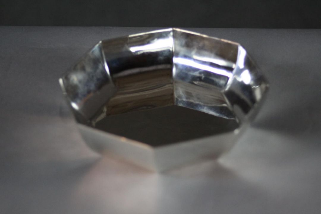 A pair of silver Tiffany & Co octagonal dishes. Maker's stamp to base. Weight 265g. H.3 H.10.5 W10.5 - Image 4 of 7