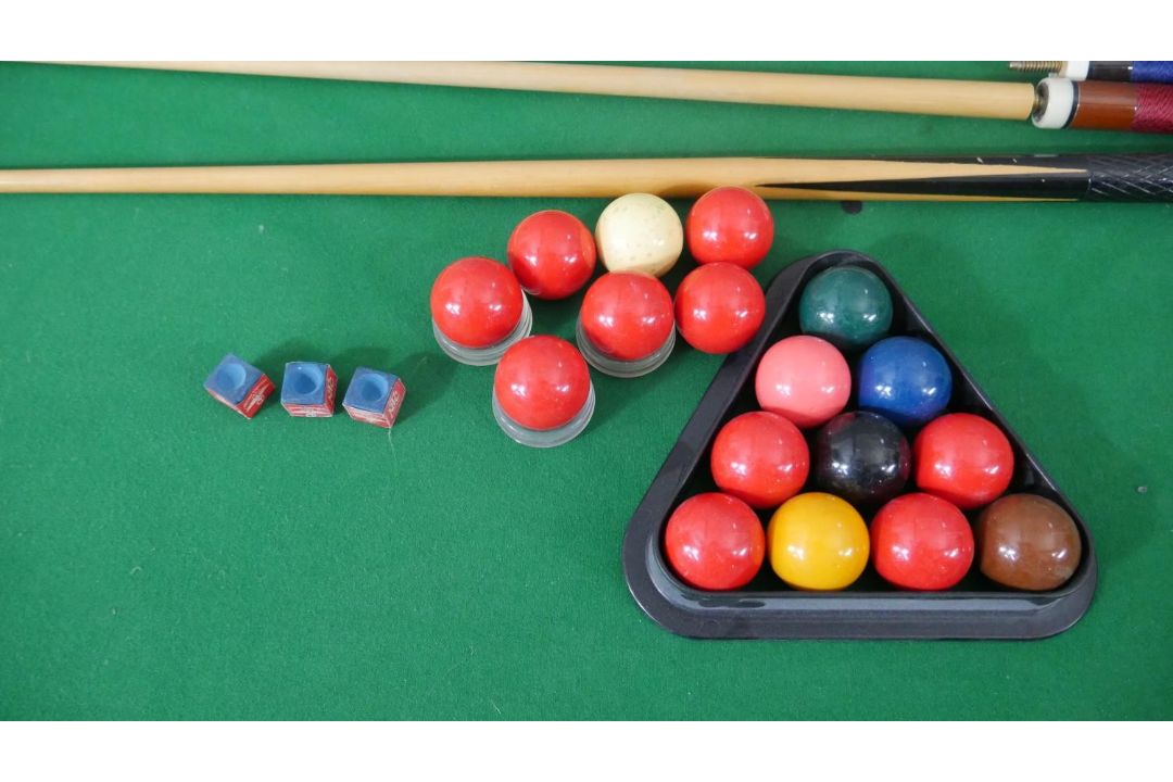 A Riley folding snooker table and accessories. H.83 W.190 D.87cm (Baize worn and legs in need of - Image 6 of 12