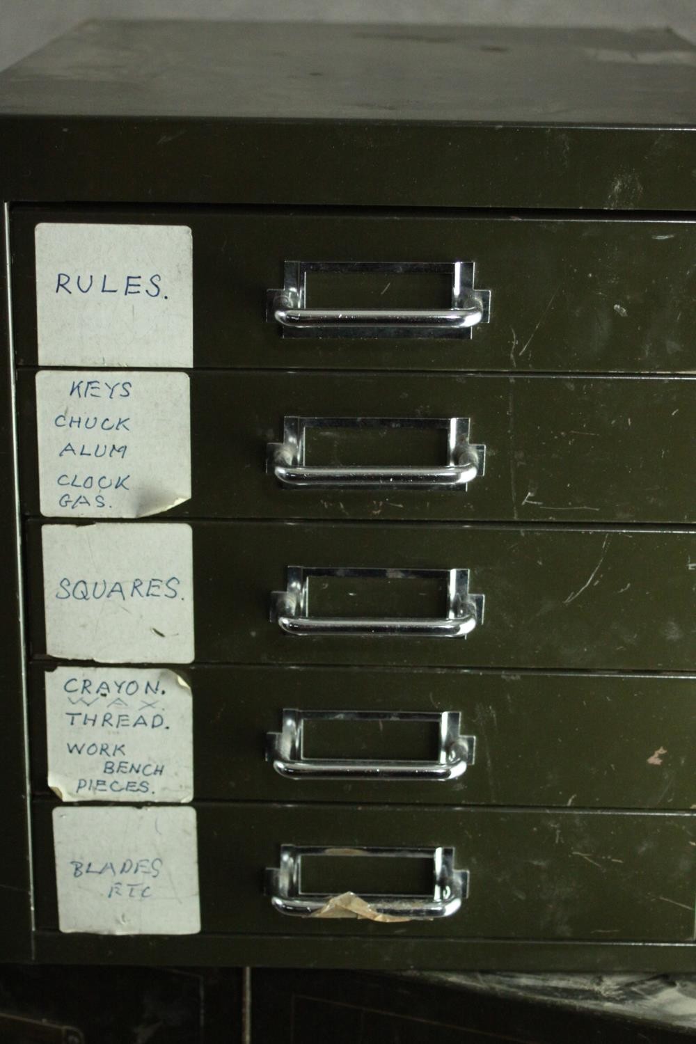 Three miscellaneous vintage metal desk top filing cabinets. H.30 W.29 D.39cm. - Image 2 of 4