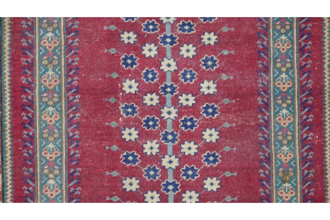 A Turkish Kayseri prayer mat with burgundy ground and floral multiple borders. L.170 W.115cm - Image 6 of 7