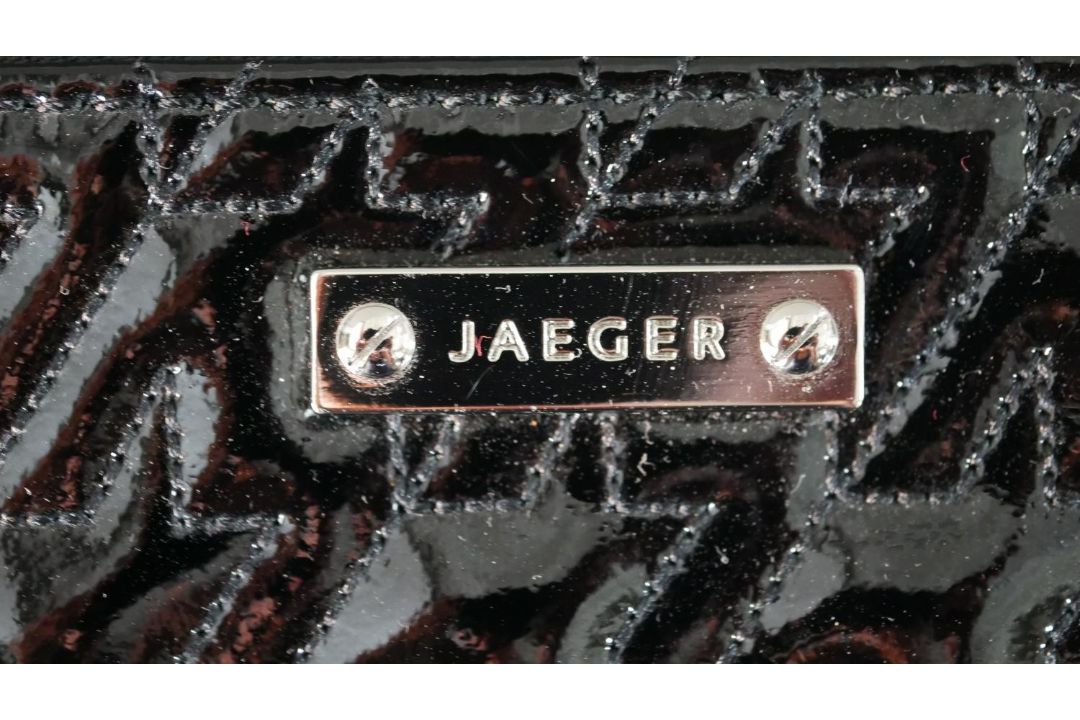 Two vintage bags with dust bags. A black geometric design Jaeger clutch bag and a Bally black - Image 3 of 13