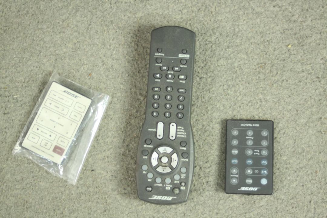 A Bose PS3-2-1 media centre with subwoofer, two speakers, cables and two remote controls. H.36 W. - Image 5 of 8