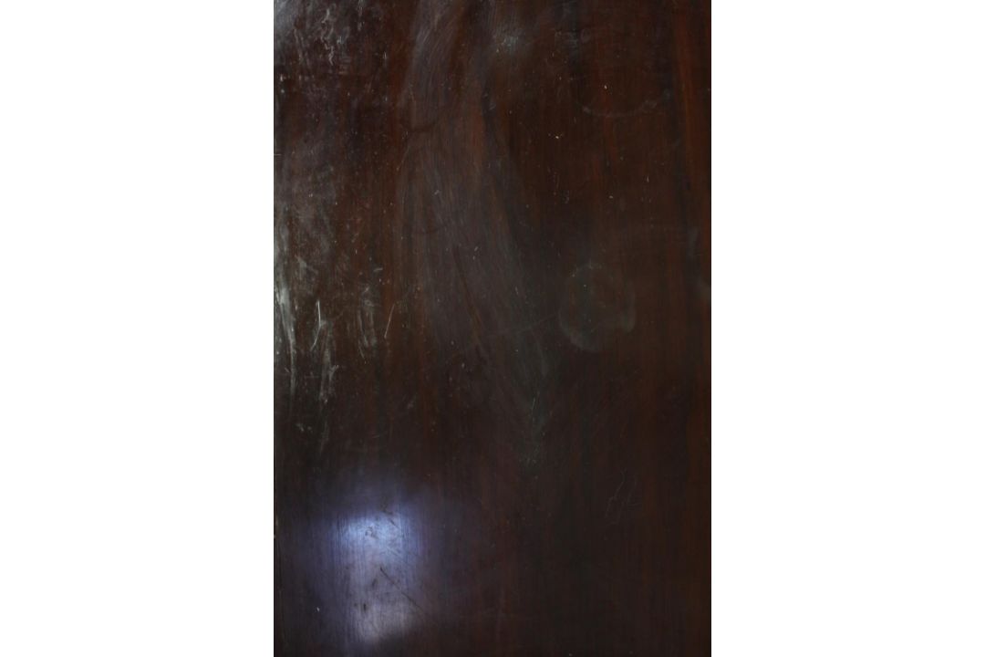 A Victorian mahogany extending wind-out dining table, of oval form, with an additional lead and a - Image 9 of 10
