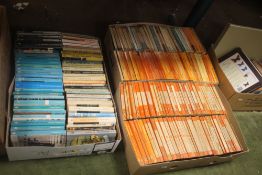 THREE TRAYS OF VINTAGE PAPERBACKS TO INCLUDE PENGUIN, PELICAN, PAN ETC (TRAYS NOT INCLUDED)
