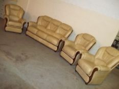 ITALIAN STYLE LEATHER 4 PIECE SUITE, A 3 SEATER SOFA AND 3 CHAIRS