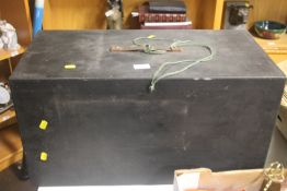 A VINTAGE ENGINEERS CHEST FITTED WITH DRAWERS, FALL FRONT AND COMPLETE WITH KEY