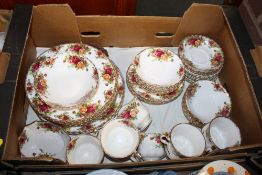 A TRAY OF ROYAL ALBERT OLD COUNTRY ROSES CHINA TO INCLUDE TRIOS, DINING PLATES ETC.
