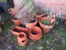 A QUANTITY OF 13 ASSORTED TERRACOTTA GARDEN PLANTERS TO INCLUDE A SMALL STRAWBERRY PLANTER