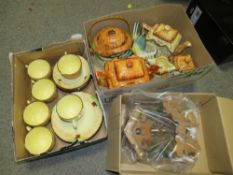 TWO BOXES OF COTTAGEWARE TEAWARE TOGETHER WITH A SET OF THREE DUCK WALL PLAQUES