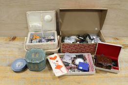 A QUANTITY OF COSTUME JEWELLERY TOGETHER WITH A BOX OF SEWING ACCESSORIES