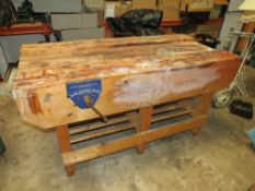 A CARPENTERS WOODEN WORK BENCH - W 153 C, D 72 CM