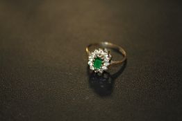 A 9CT GOLD GEMSET DRESS RING, APPROX 1.7 G, RING SIZE K-L