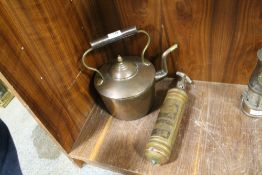 A VINTAGE COPPER KETTLE, TOGETHER WITH A VINTAGE FIRE EXTINGUISHER (2)