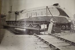 A COLLECTION OF VINTAGE UNFRAMED LOCOMOTIVE / RAILWAY INTEREST POSTERS TO INCLUDE A 'THE SILVER