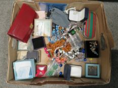 A TRAY OF ASSORTED COSTUME JEWELLERY ETC