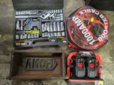 A SELECTION OF ITEMS TO INCLUDE A VINTAGE BRICK MOULD, JUMP LEADS, SOCKET SET, RATCHET STRAPS...
