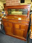 AN EDWARDIAN MAHOGANY MIRRORBACKED CHIFFONIER W-106 CM