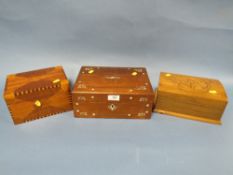 THREE DECORATIVE WOODEN BOXES TO INCLUDE AN I LAID MOTHER OF PEARL EXAMPLE
