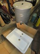 A VINTAGE BURCO WATER BOILER AND A BOXED CERAMIC HAMPTON 560MM BASIN