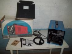 A BOXED CLARKE 190 TE ARC WELDER