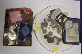 A QUANTITY OF ASSORTED COINS MAINLY BRITISH EXAMPLES