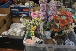 A TRAY OF CERAMICS TOGETHER WITH A TRAY OF PLANT POTS AND ARTIFICIAL FLOWERS (TRAYS NOT INCLUDED),