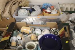 TWO TRAYS OF CERAMICS AND COLLECTABLES (TRAY NOT INCLUDED)