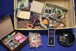 A TRAY OF ASSORTED COSTUME JEWELLREY, BADGES, ETC