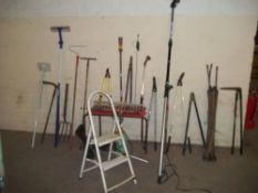A SELECTION OF GARDEN TOOLS