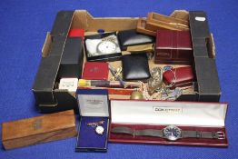 A TRAY OF ASSORTED COLLECTABLES, COSTUME JEWELLREY, WRIST WATCHES ETC